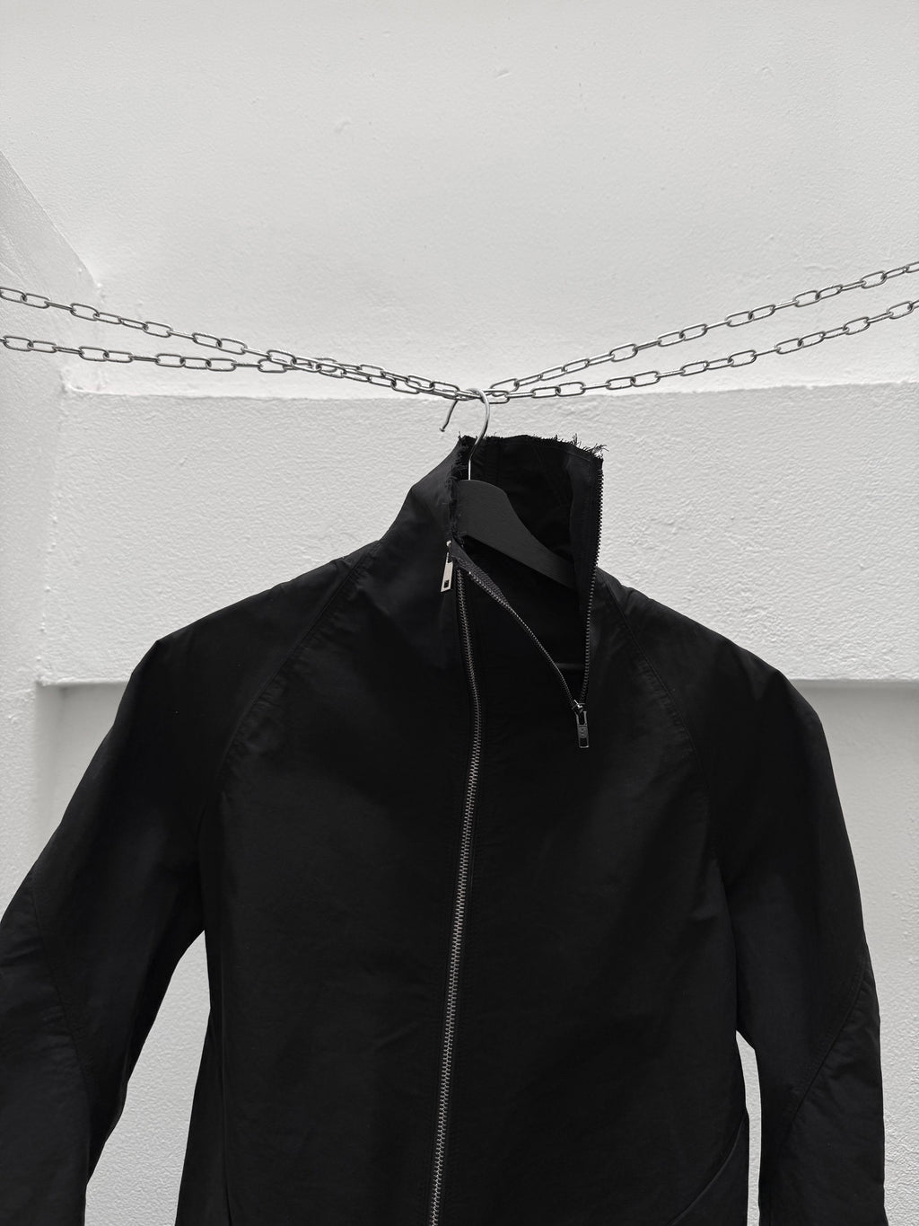 EC0016 - LSS
Leaf Structured Shirt