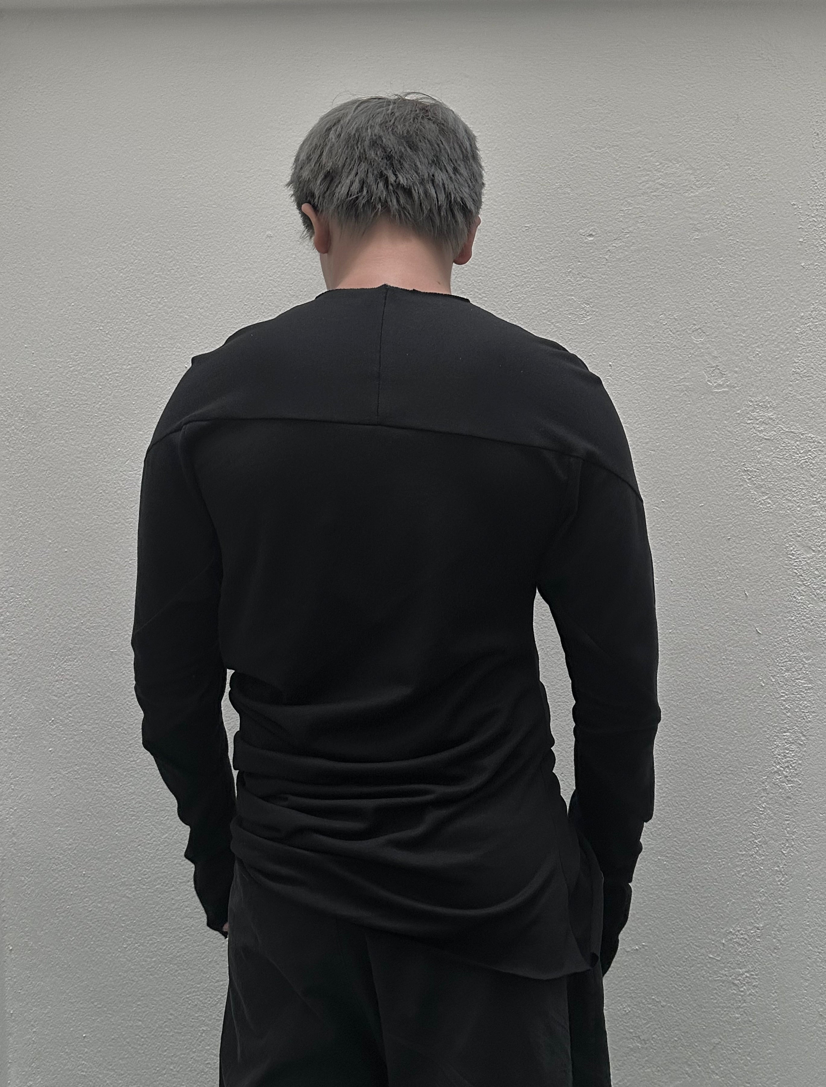 EC003- CSL

Curved Spiral Longsleeve