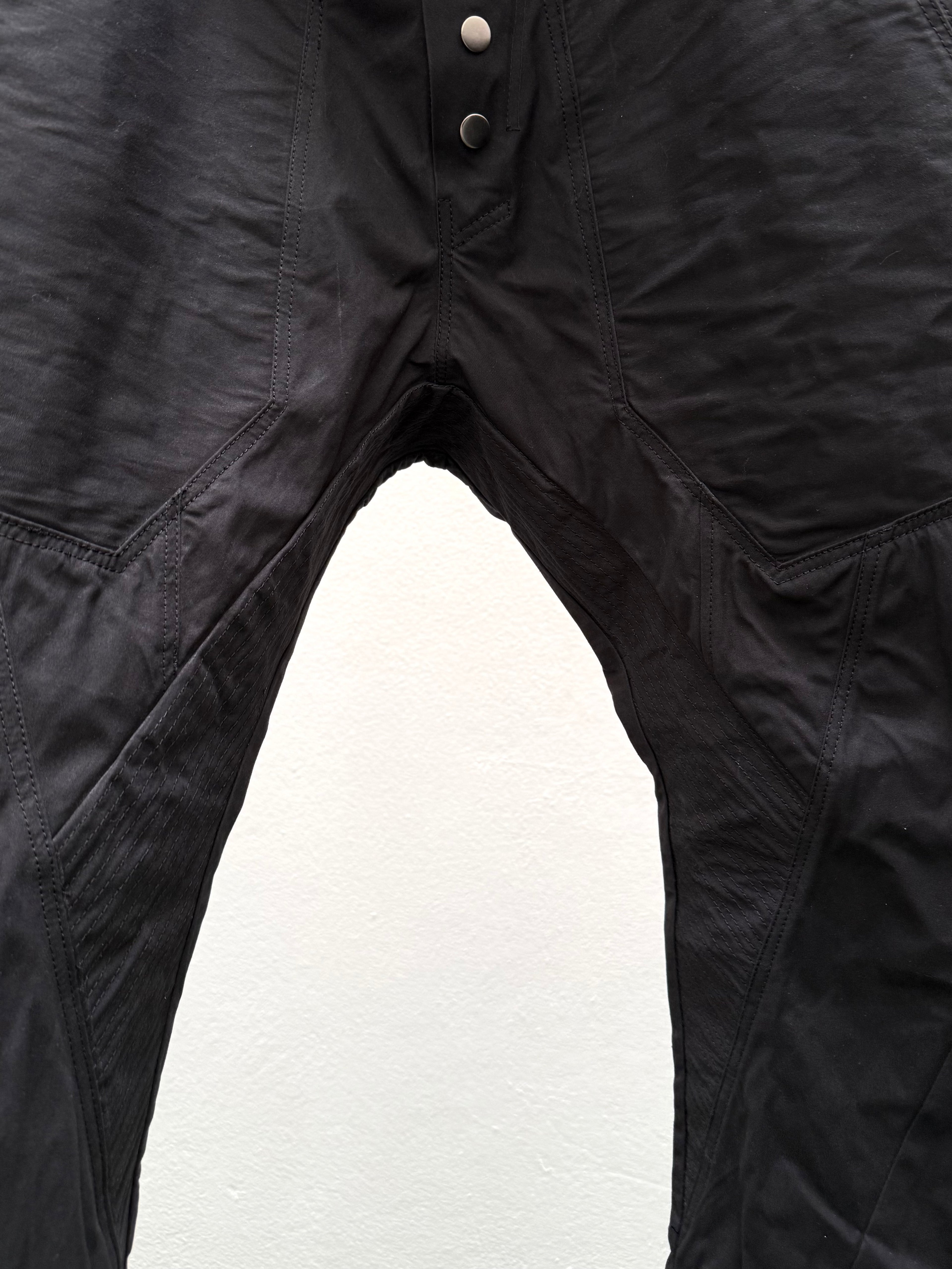 EC0015/TS - CPT
Curved panel Trousers