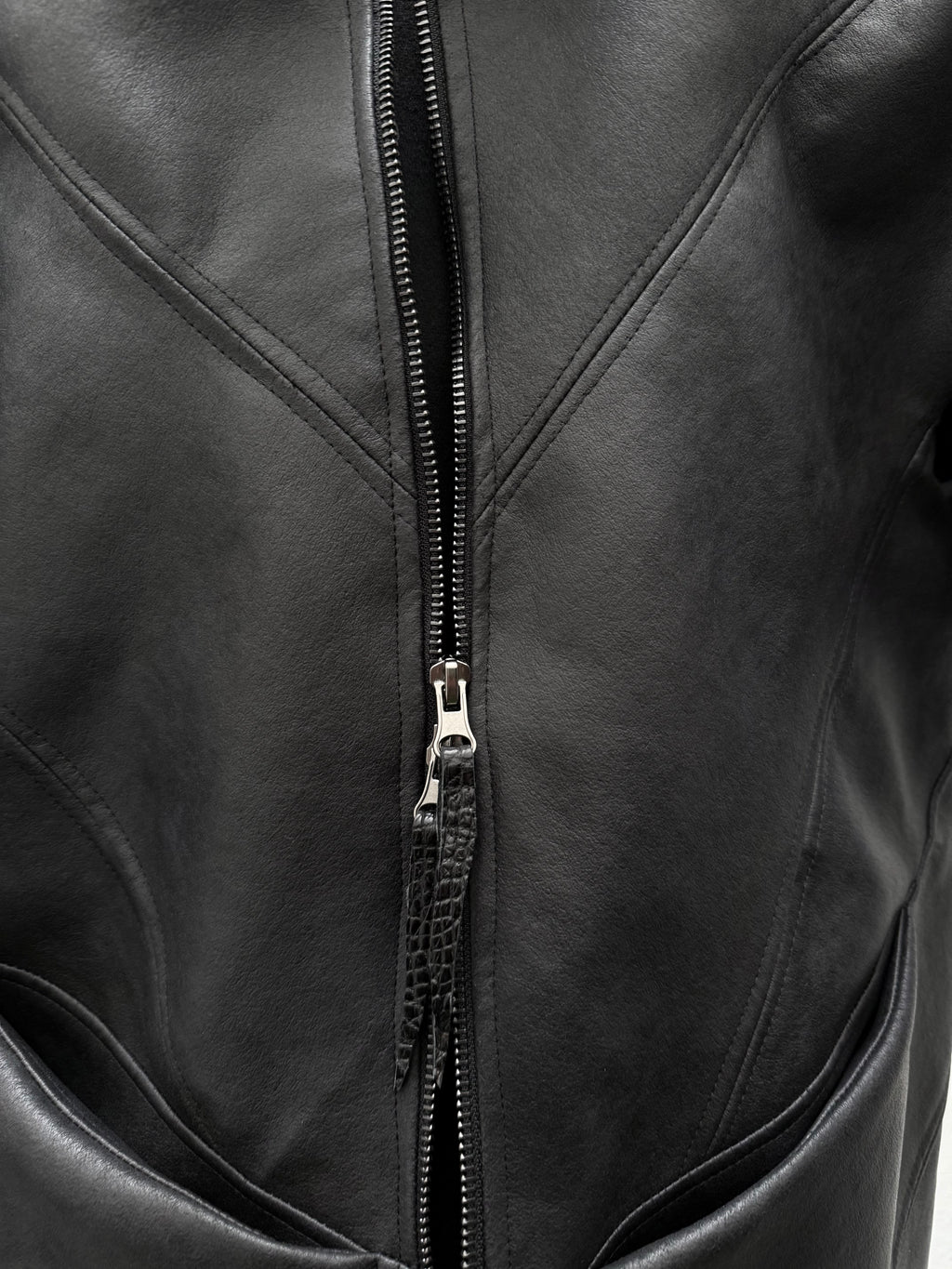 EC005 - SVJ

Spiral Vein Jacket