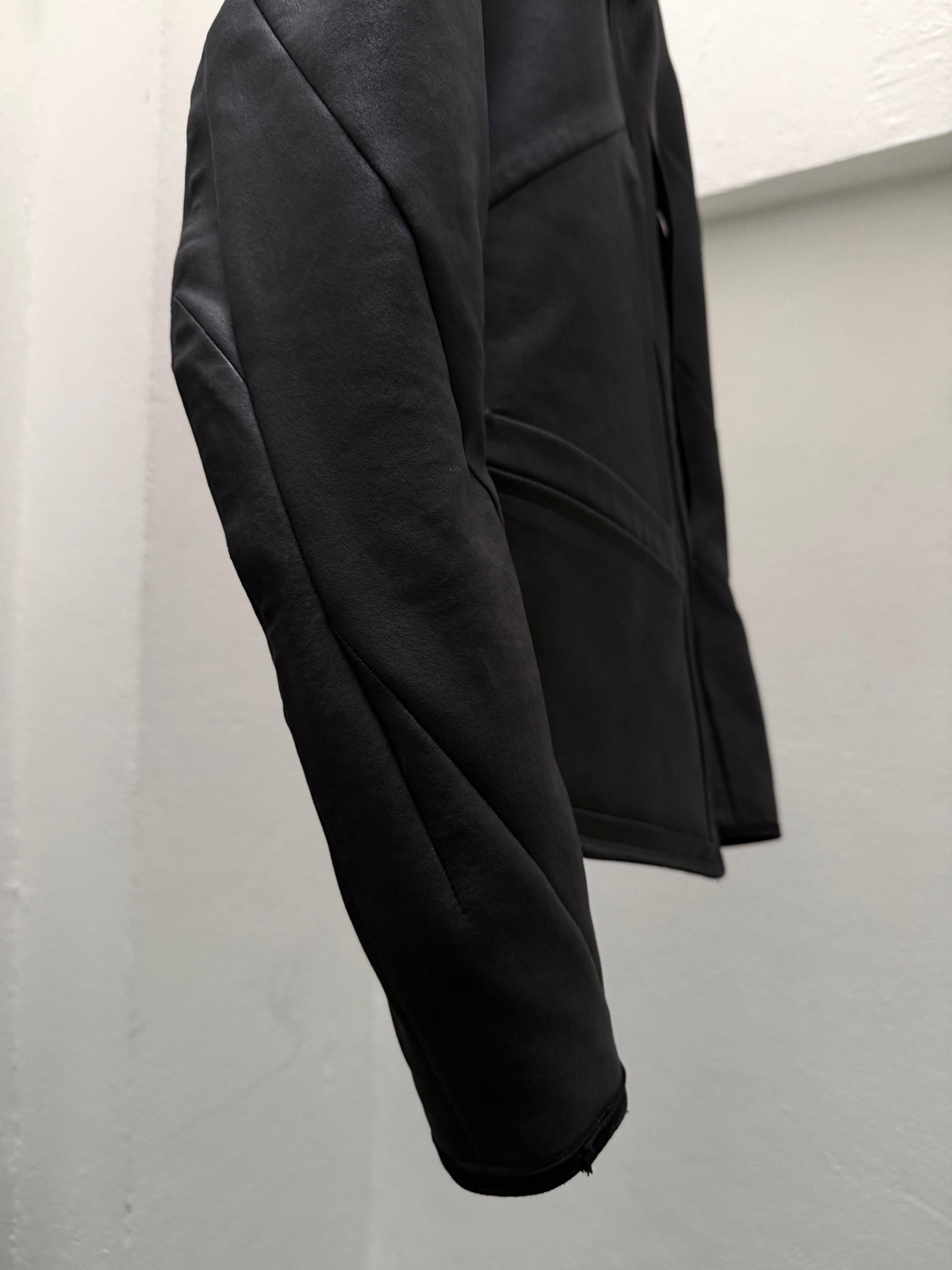 EC0014 - RSJ
Reversible Slanted Jacket