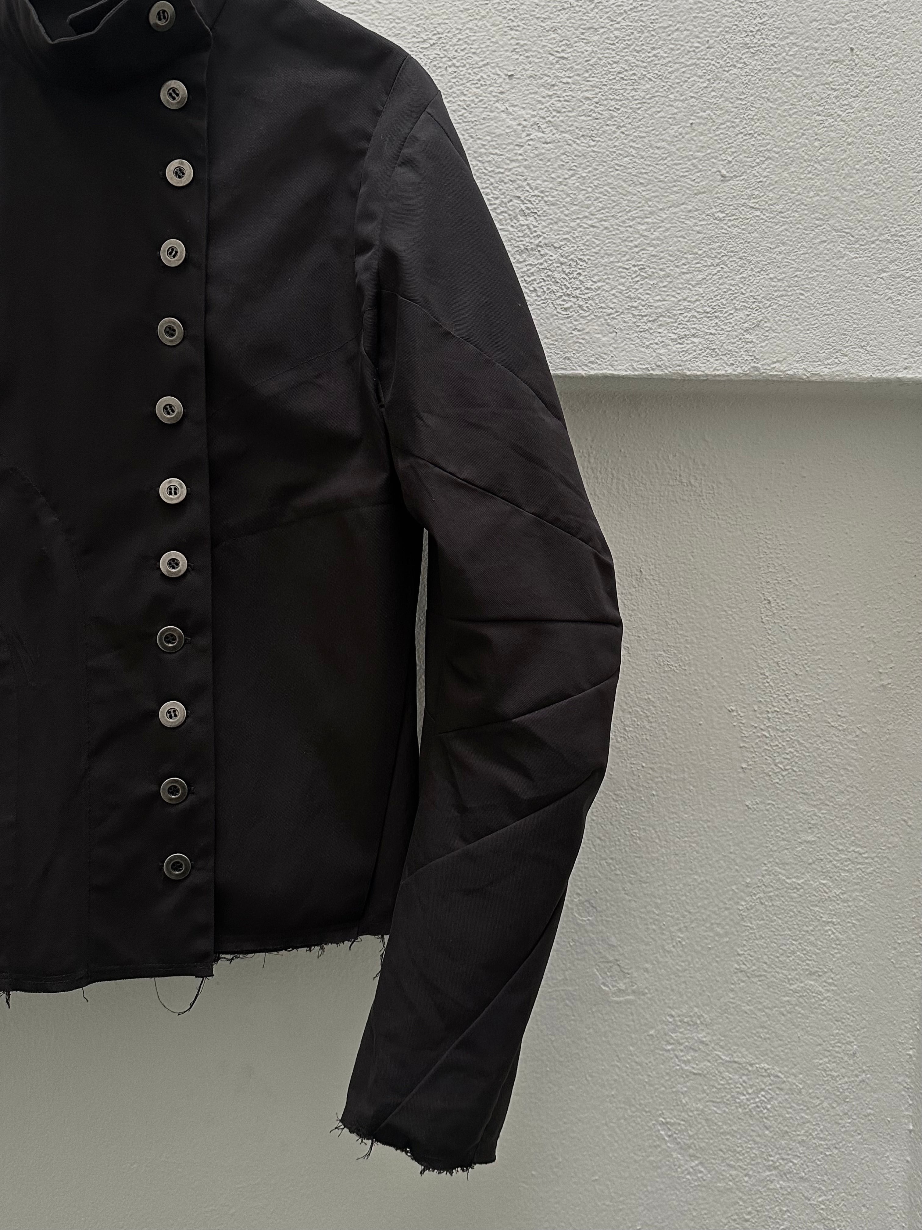 EC002 - ACJ

Anatomical Curvature Jacket
