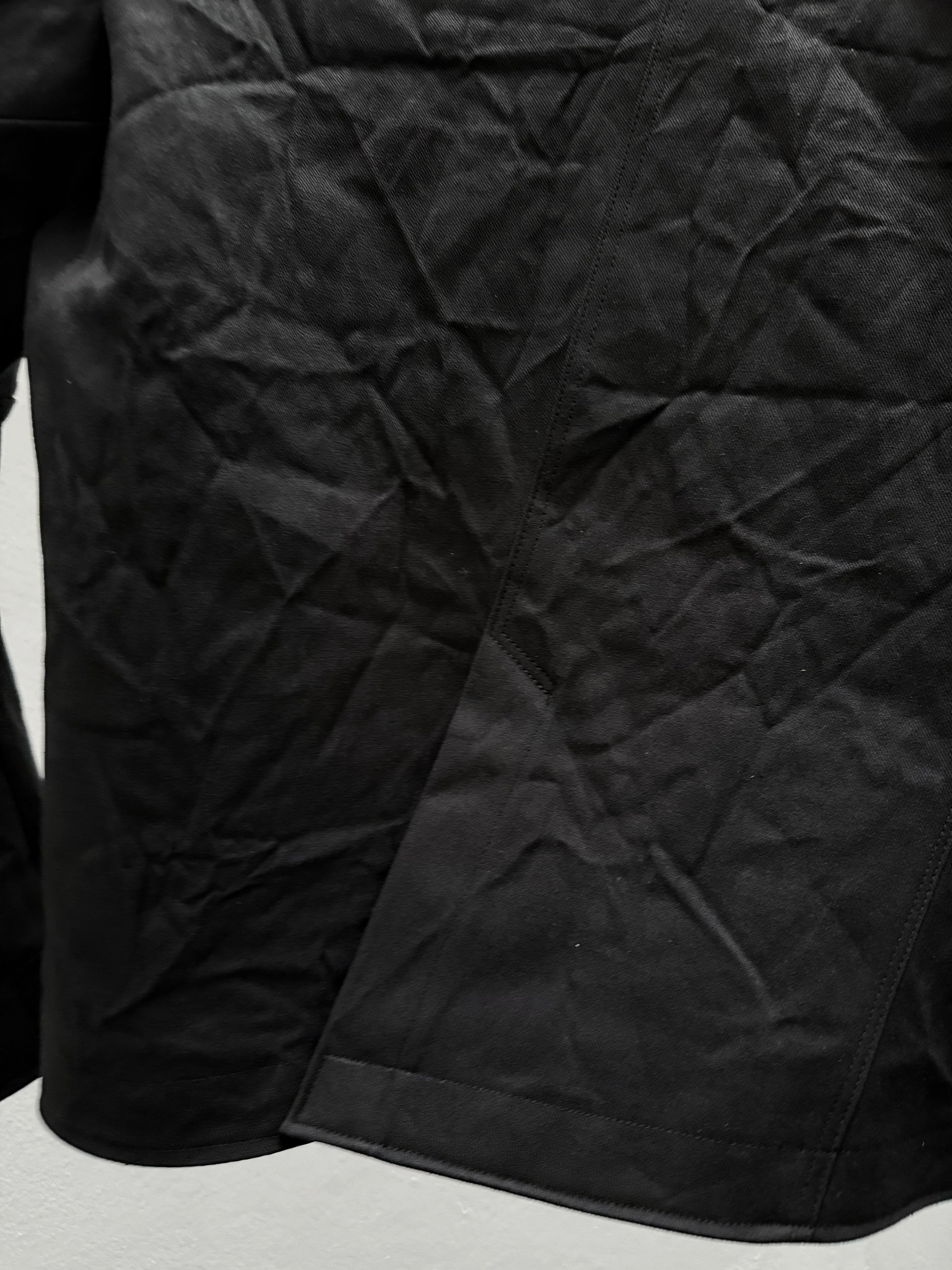 EC008-HSJ

High neck Slanted Jacket