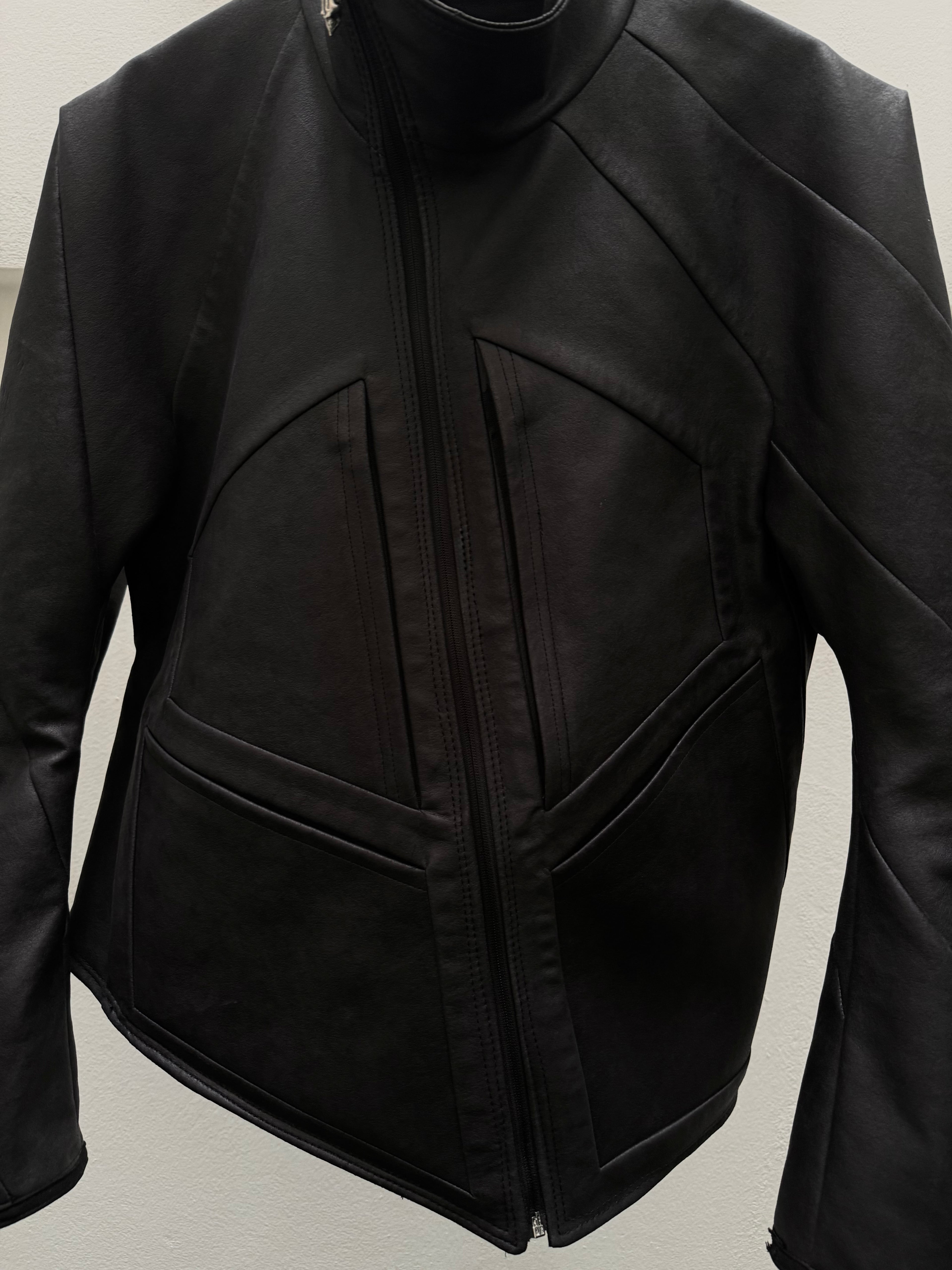 EC0014 - RSJ
Reversible Slanted Jacket