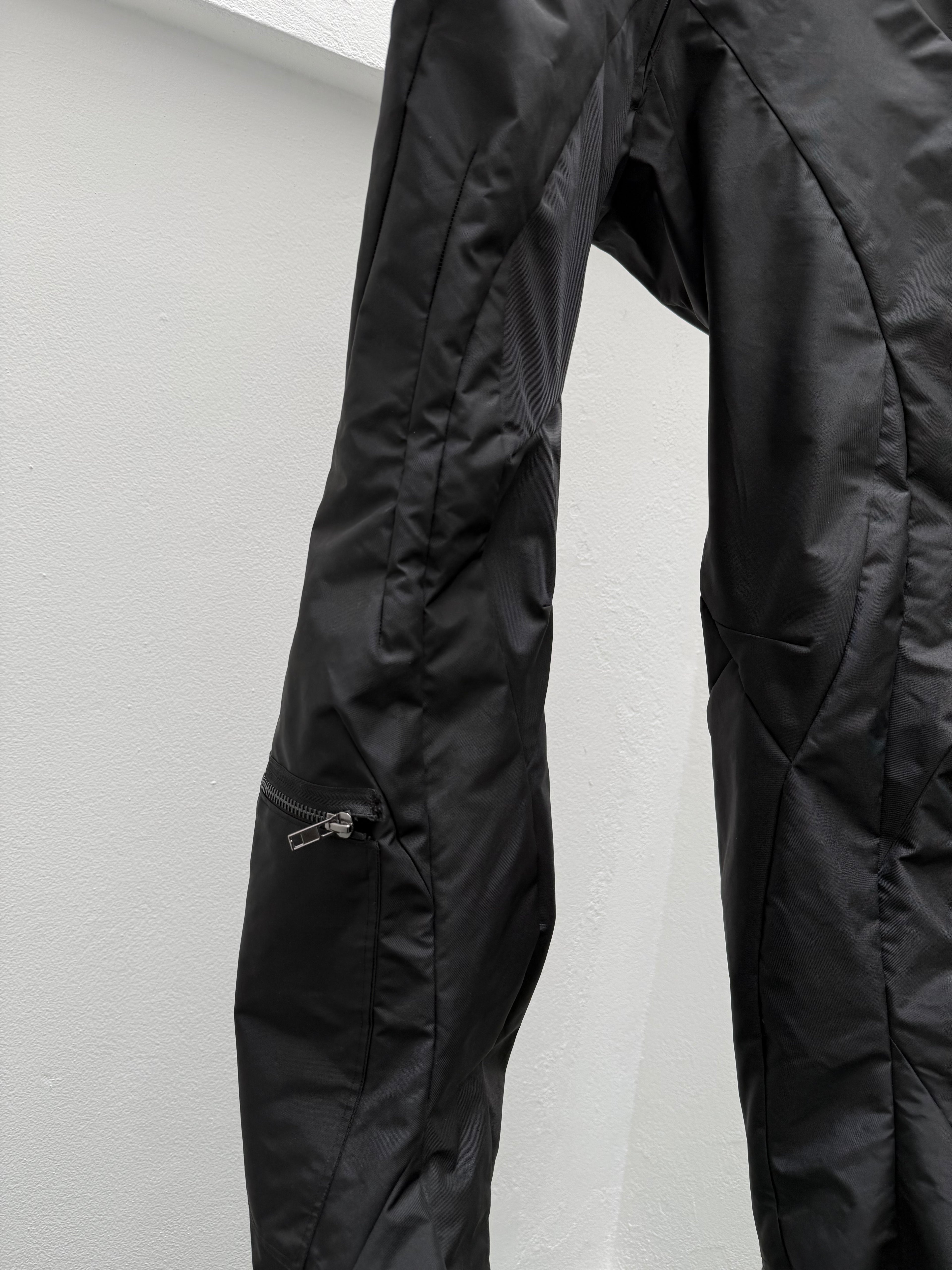 EC004/TS - LOT (Nylon)

Linea Obscura Trousers
