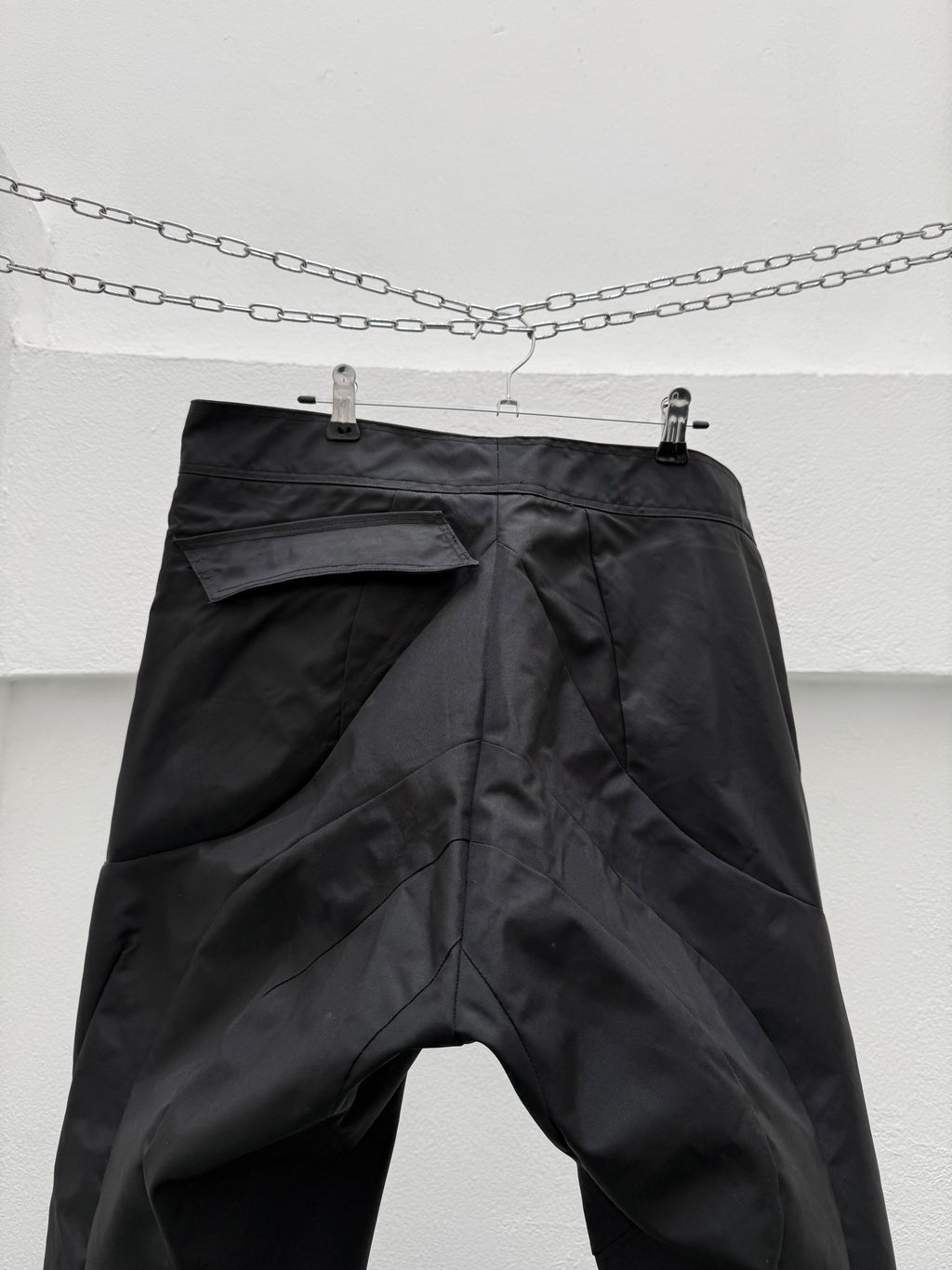 EC004/TS - LOT (Nylon)

Linea Obscura Trousers