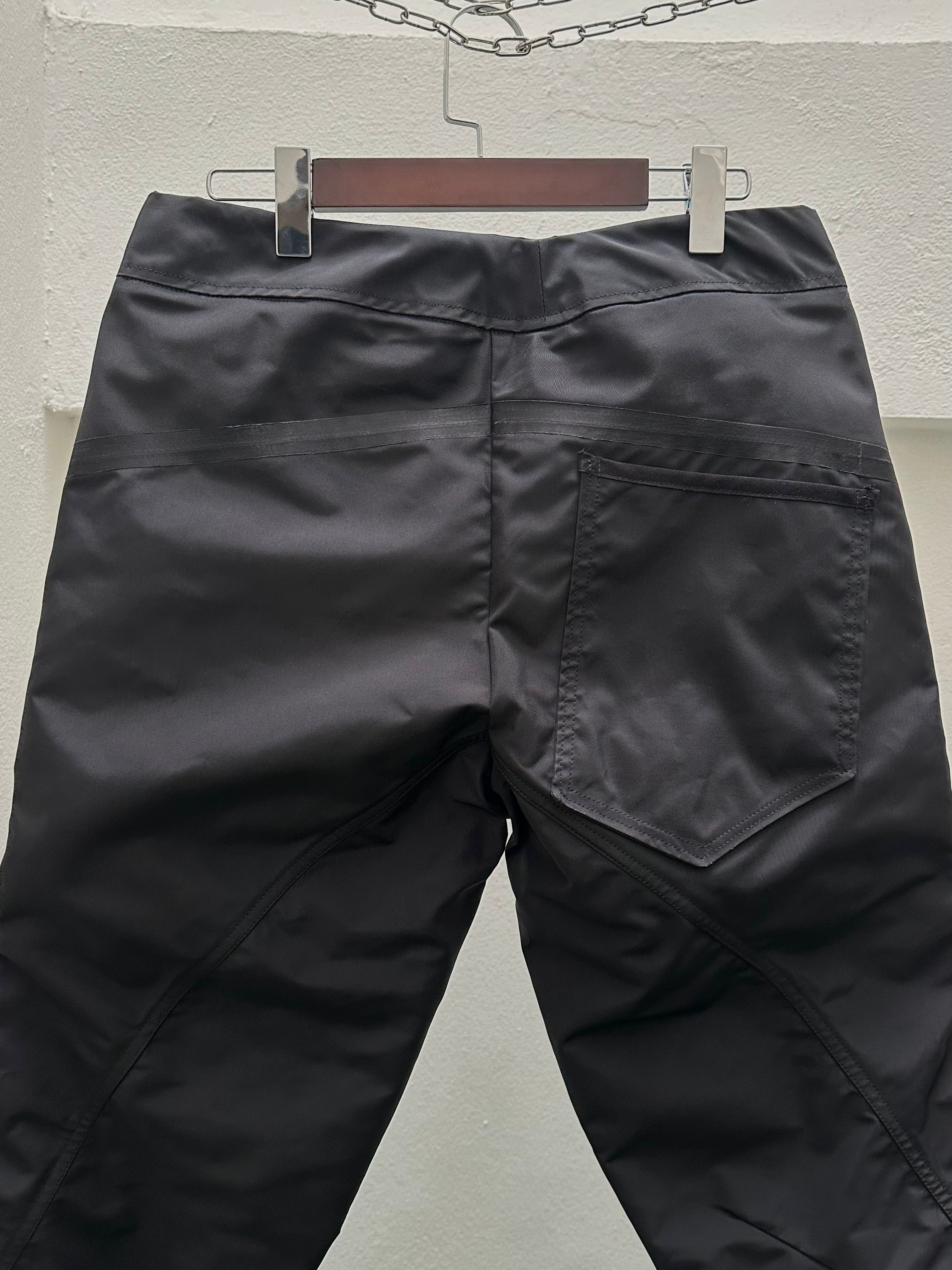 EC0011 - SST

Spiral Stacks Trousers