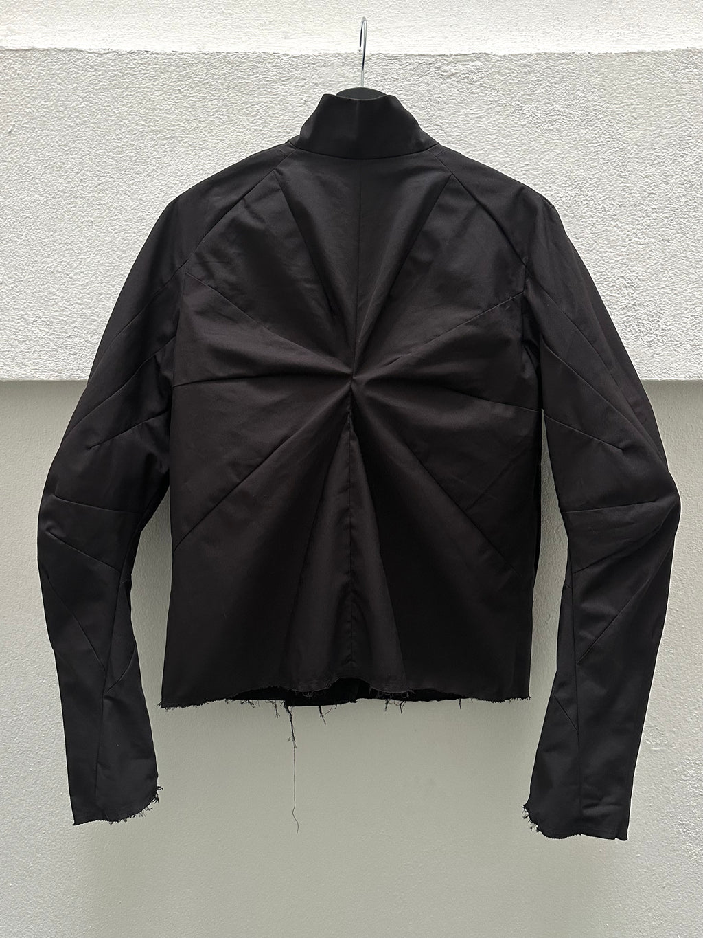 EC002 - ACJ

Anatomical Curvature Jacket