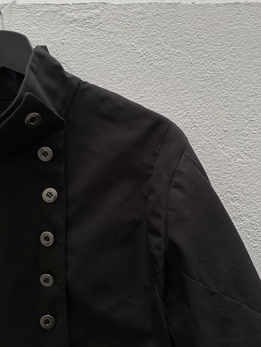 EC002 - ACJ

Anatomical Curvature Jacket