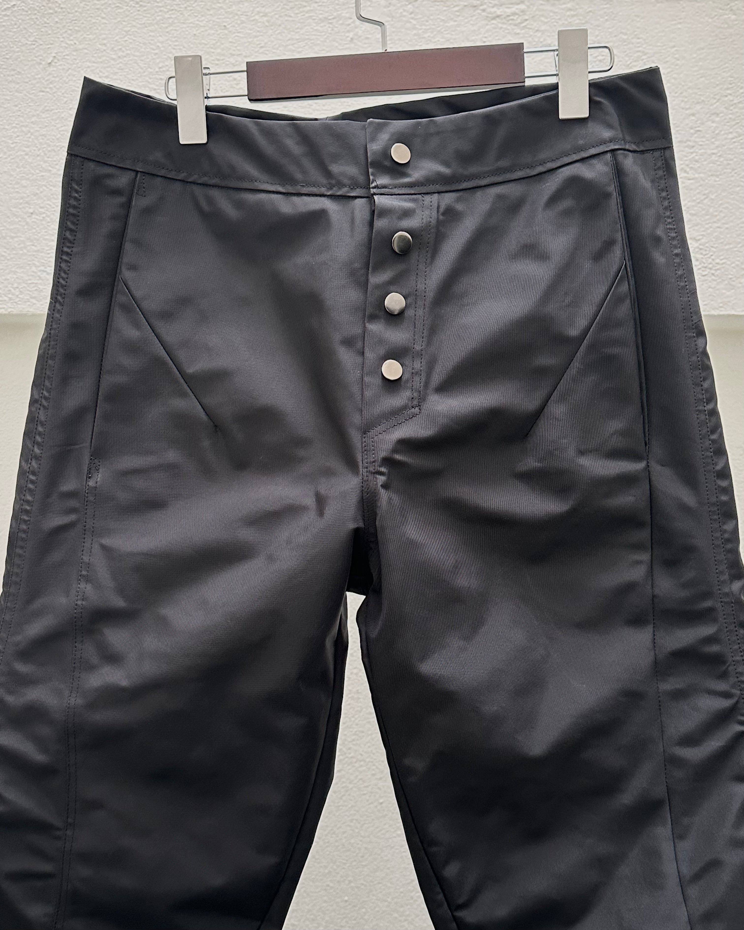 EC0011 - SST

Spiral Stacks Trousers