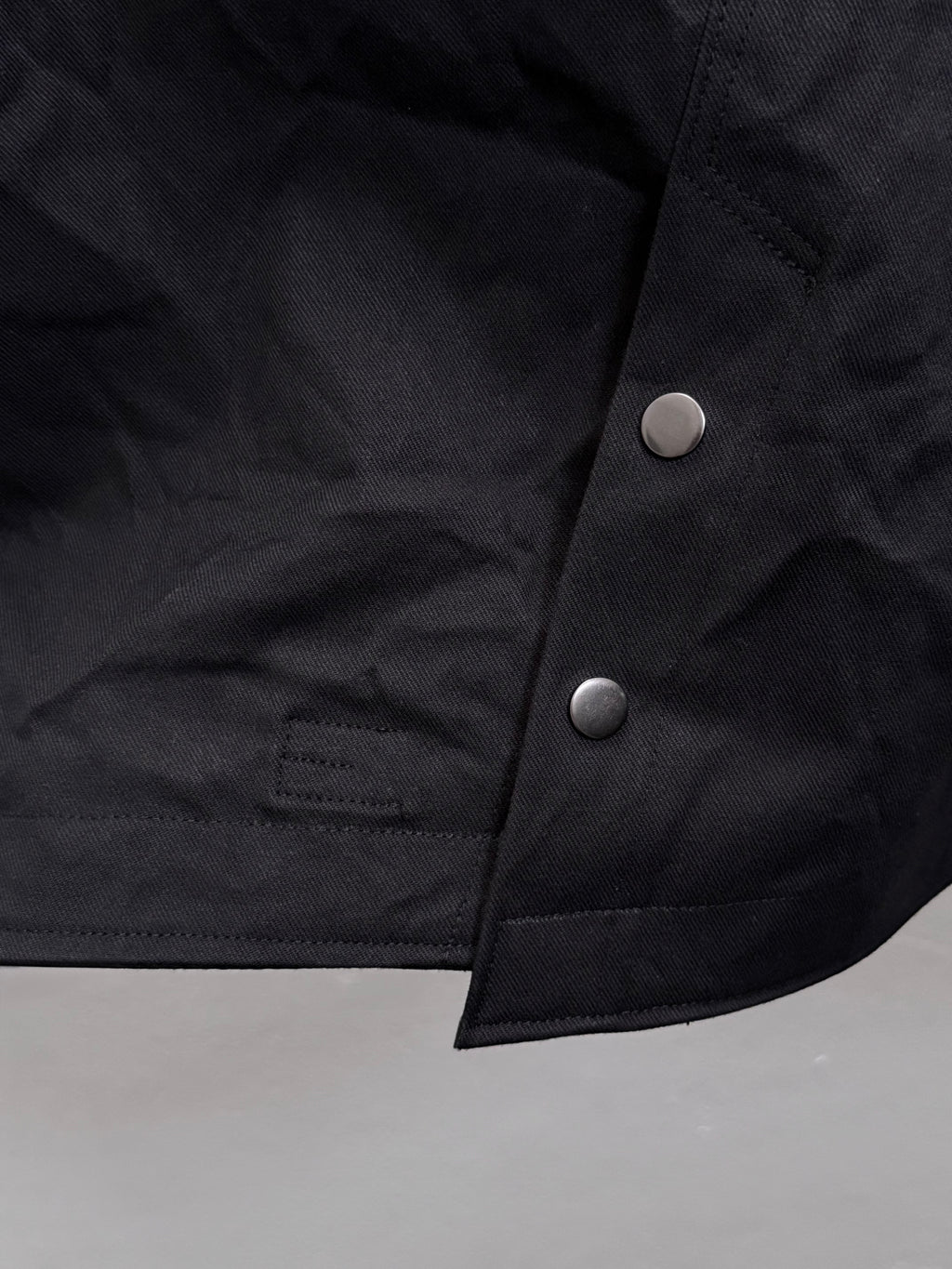 EC008-HSJ

High neck Slanted Jacket
